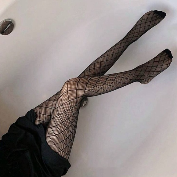 Women Black INS Style Thin Sheer Tights, Breathable Mesh Fishnet Stockings - Picture 8 of 9